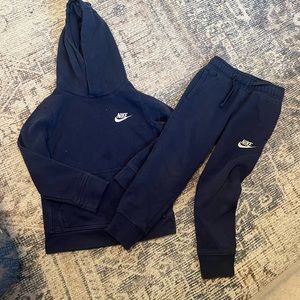 Navy Blue Nike set 4/5T